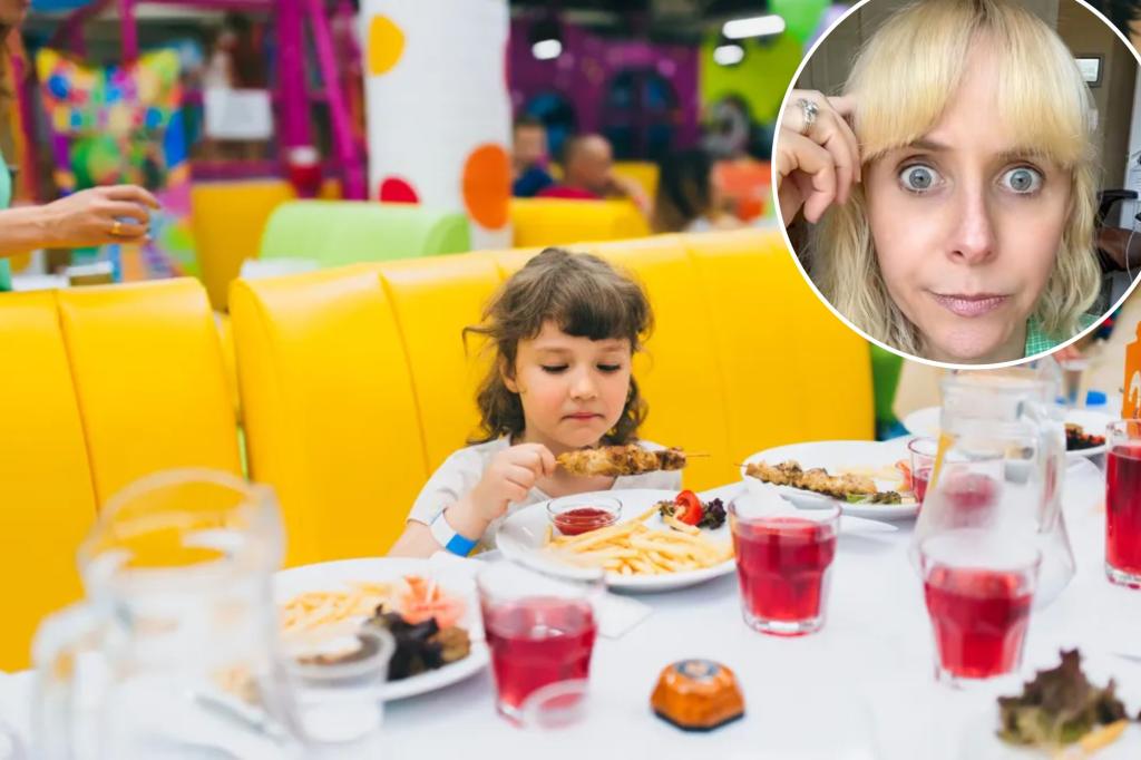 Frustrated woman shocked by 'the mother's reaction to the child who destroyed her jacket $ 200